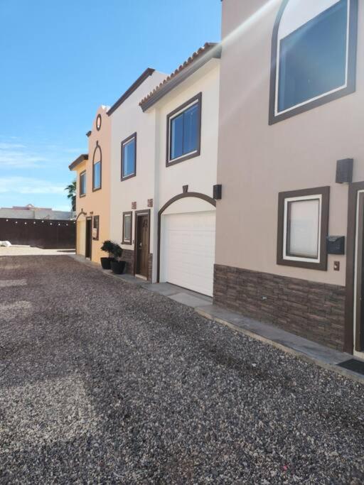 3 Bedroom Townhouse W Garage Blocks From The Beach Puerto Peñasco 外观 照片